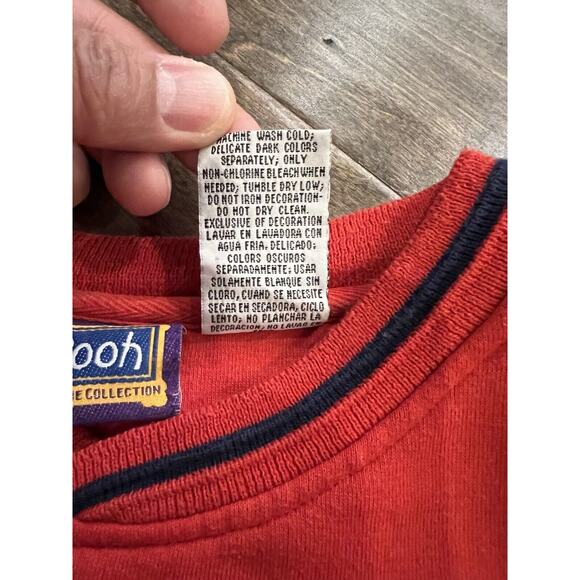 Vintage Pooh 100 Acre Collection Red Buddies Long Sleeve Sweatshirt Size XL - Picture 8 of 11